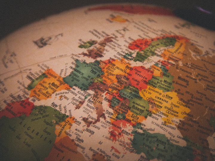 The EU should support African partners in making the African Continental Free Trade Area a reality and streamline existing trade frameworks – particularly rules of origin – while expanding current agreements to include services, competition and intellectual property. It is equally important to improve the investment climate across Africa by fostering robust institutions, legal certainty and good governance.